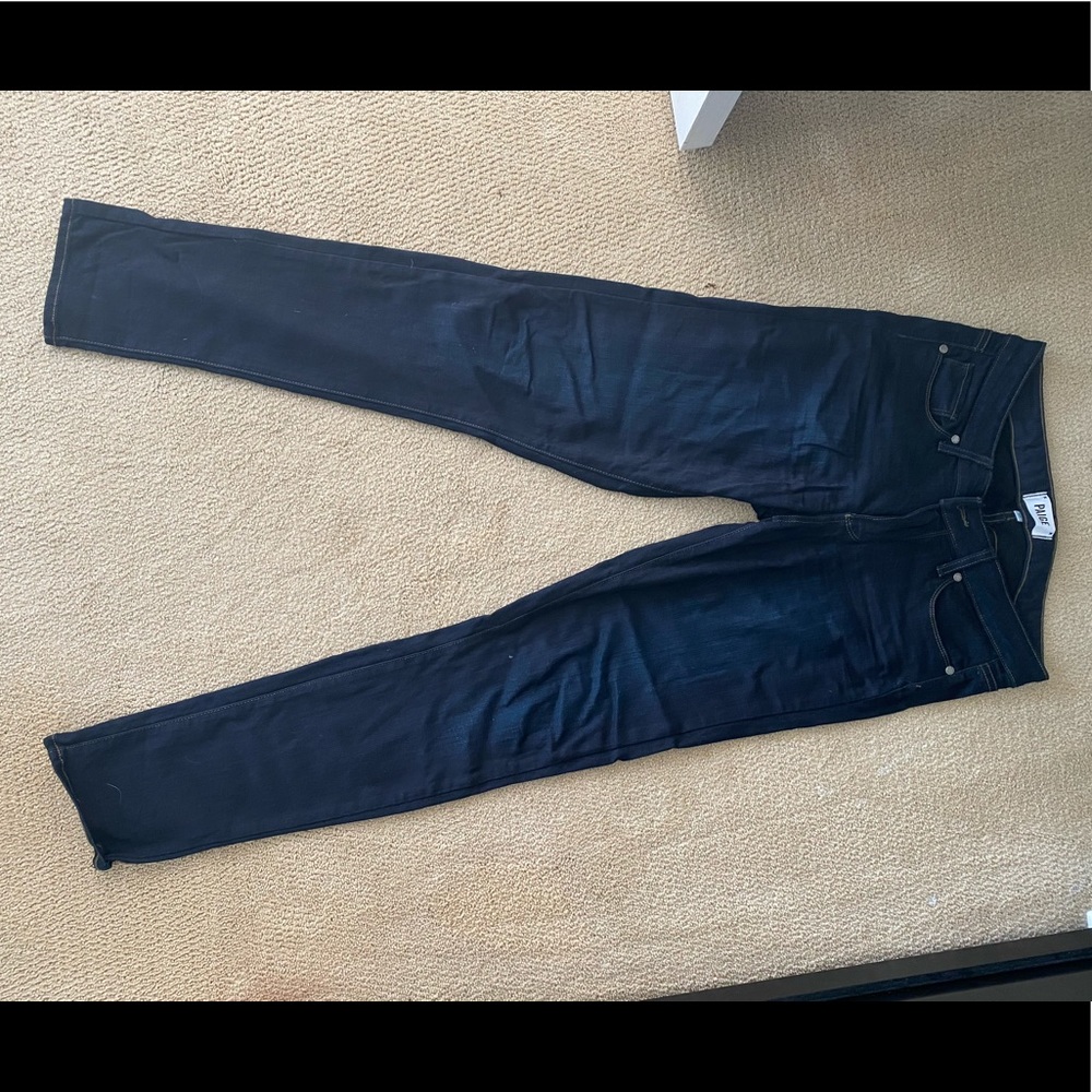 Paige Skyline Skinny in darkwash